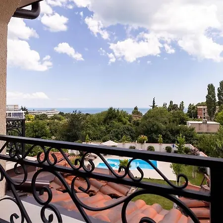 Луксозна вила Mediterra Варна