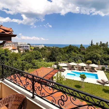 Луксозна вила Mediterra Варна