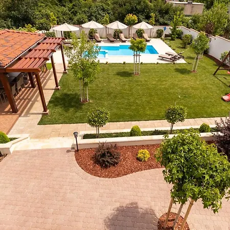 Луксозна вила Mediterra Варна